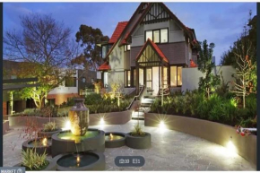 Eaglemont Property
